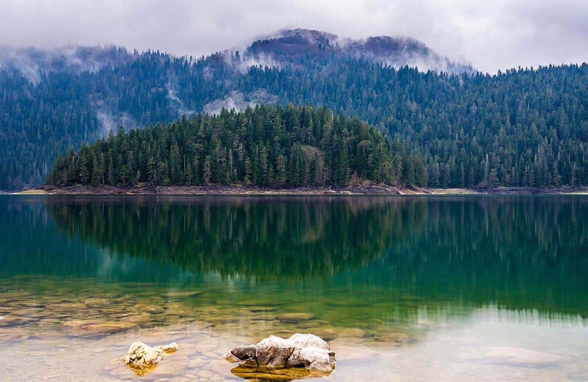 Mist over the mountains at Black Lake