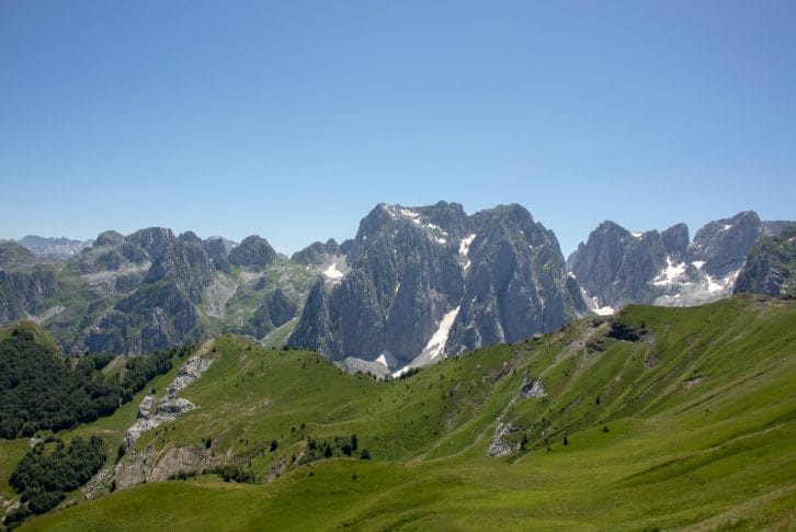 Prokletije-high-peaks-green-meadows