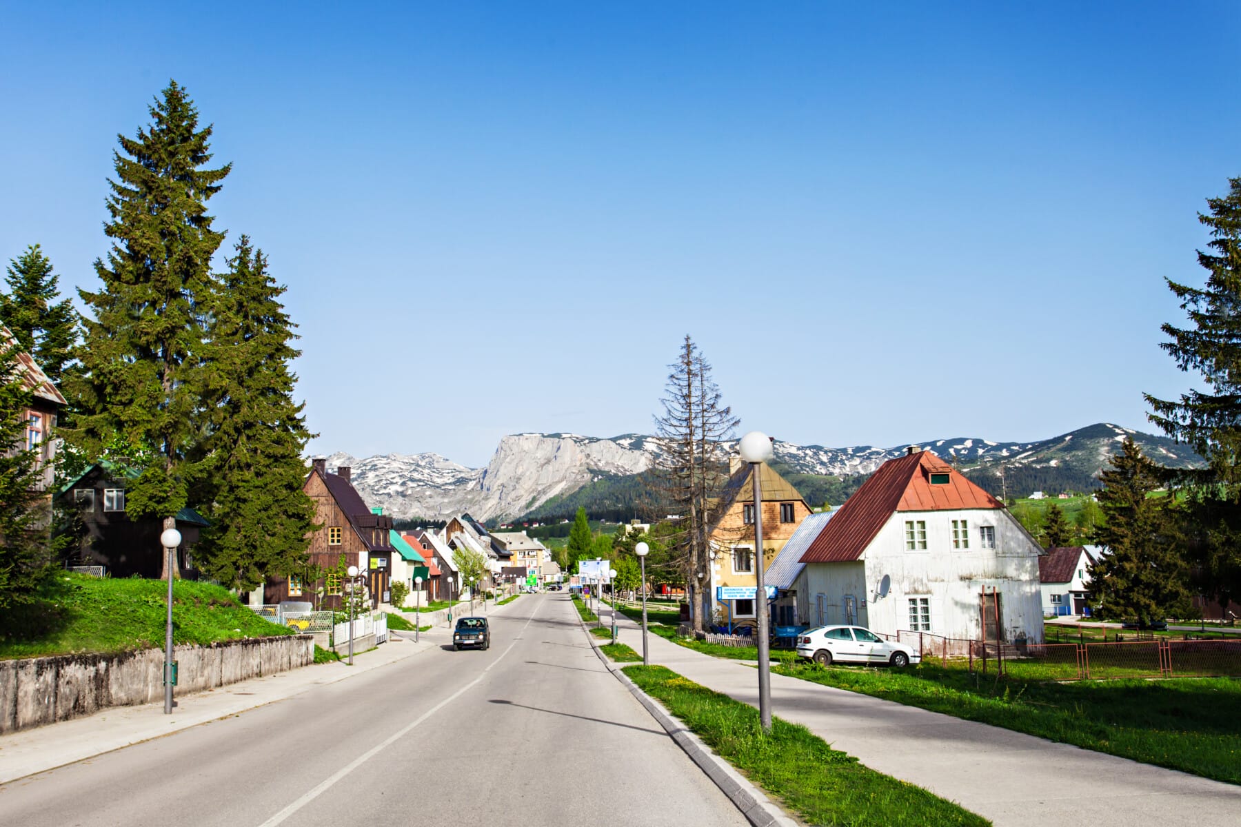 Main street in Zabljak
